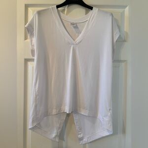 Athleta White V-Neck Women's Top Size M  NWOT